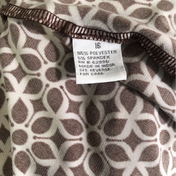 Dressbarn Sz 16 Brown and white Floral MIDI Dress V-Neck Tear Drop Back - Picture 7 of 7